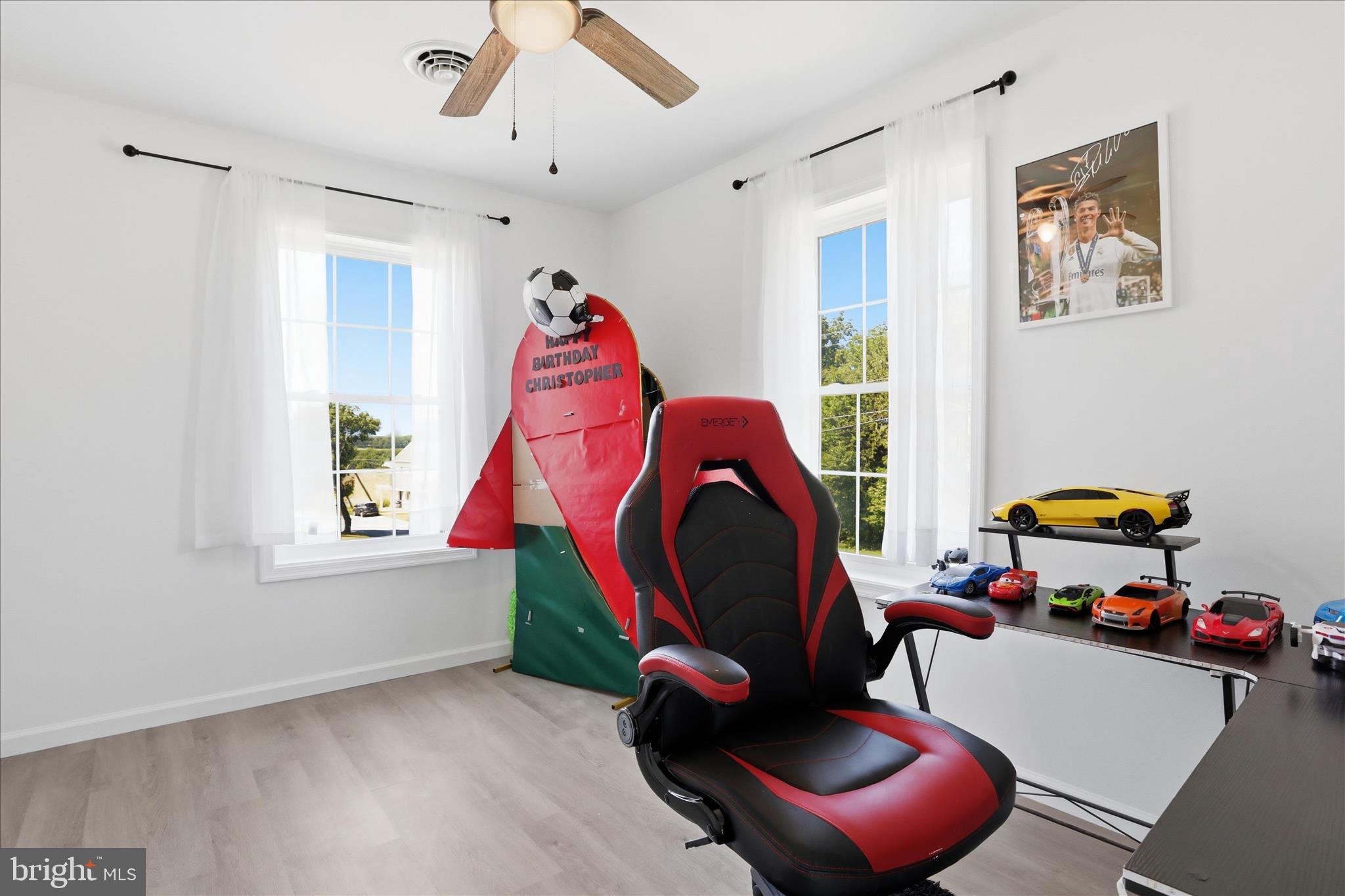 KENSINGTON HEIGHTS - Residential