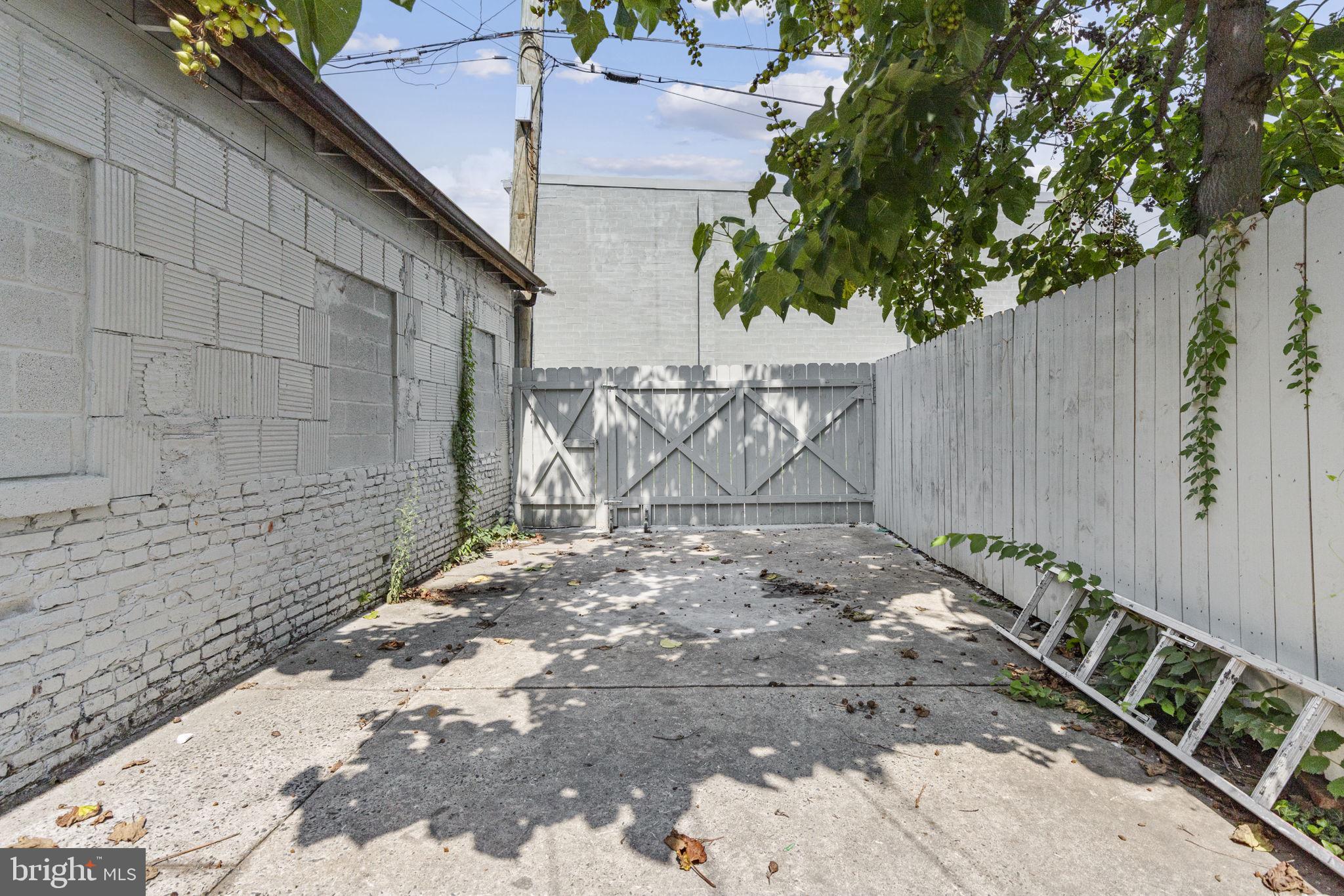 COLDSTREAM HOMESTEAD MONTEBELLO HISTORIC DISTRICT - Residential