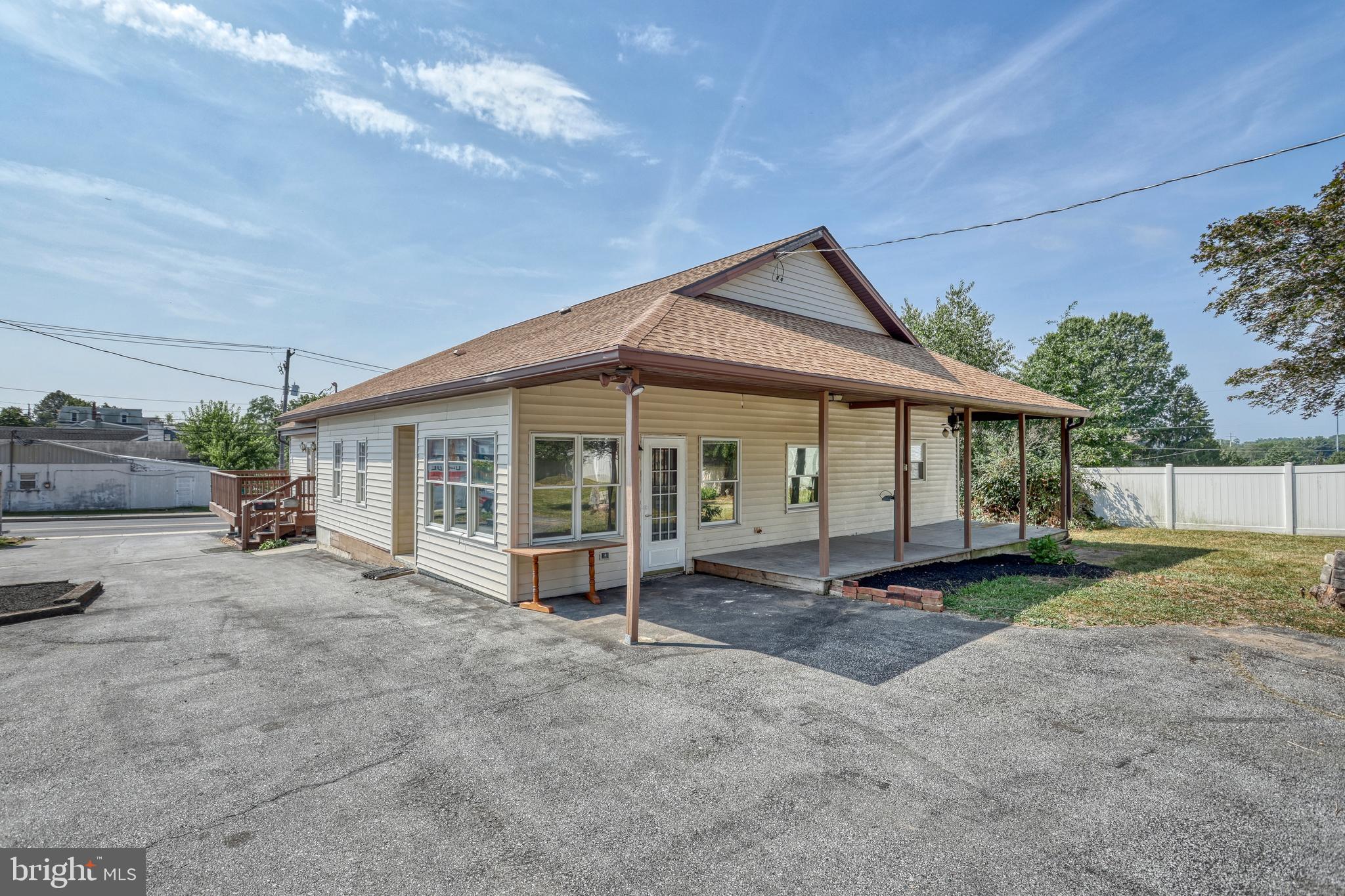 EAST PENNSBORO - Residential