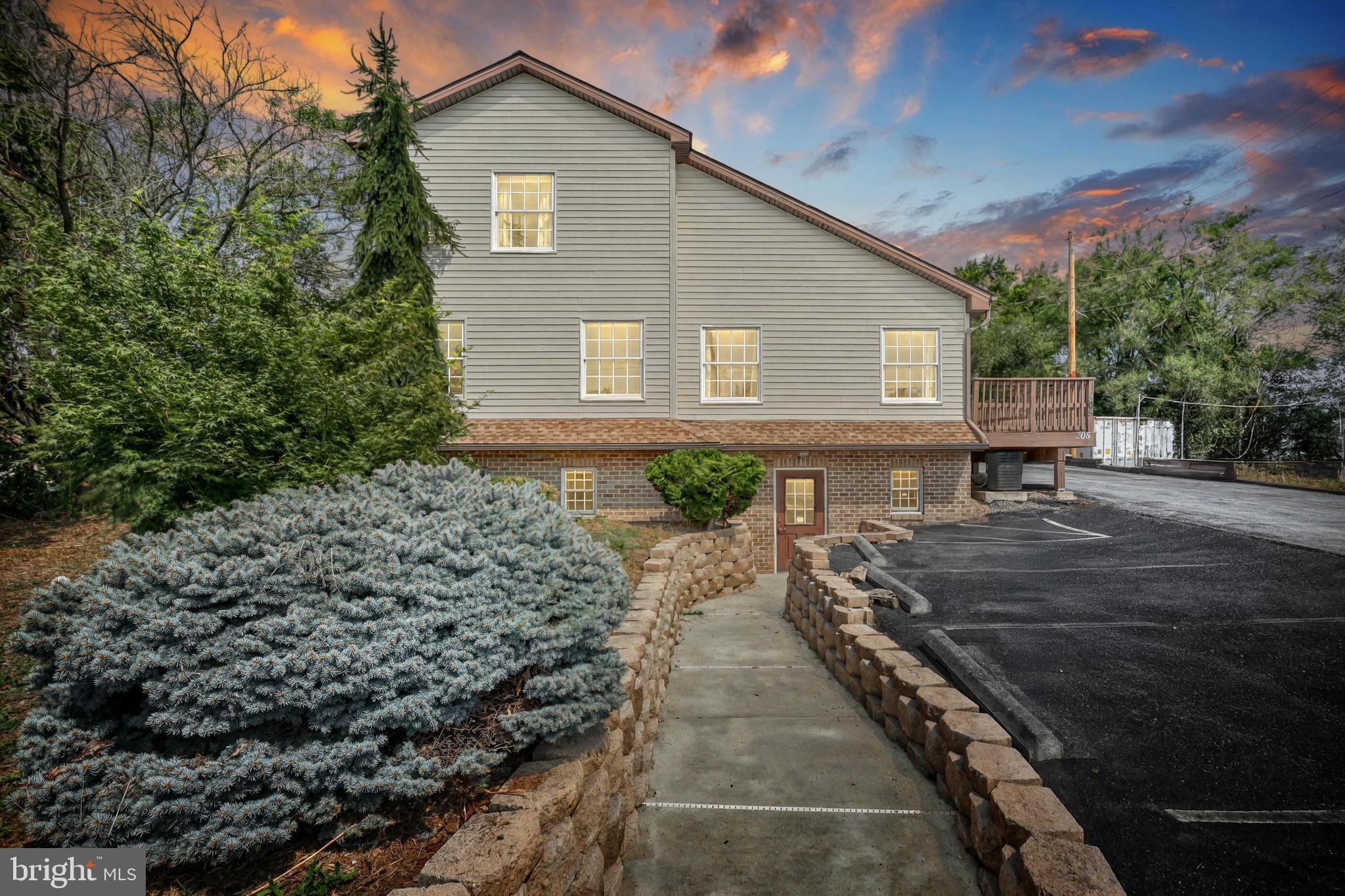 EAST PENNSBORO - Residential