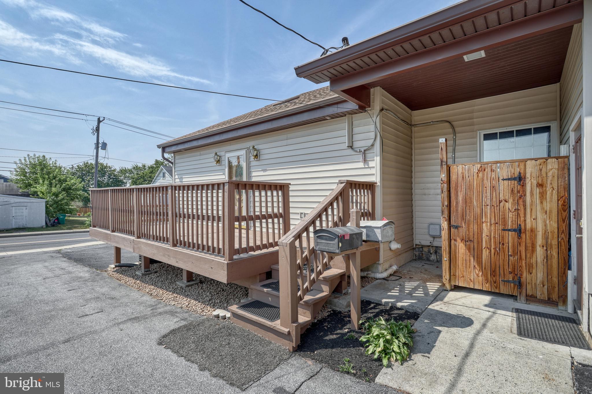 EAST PENNSBORO - Residential