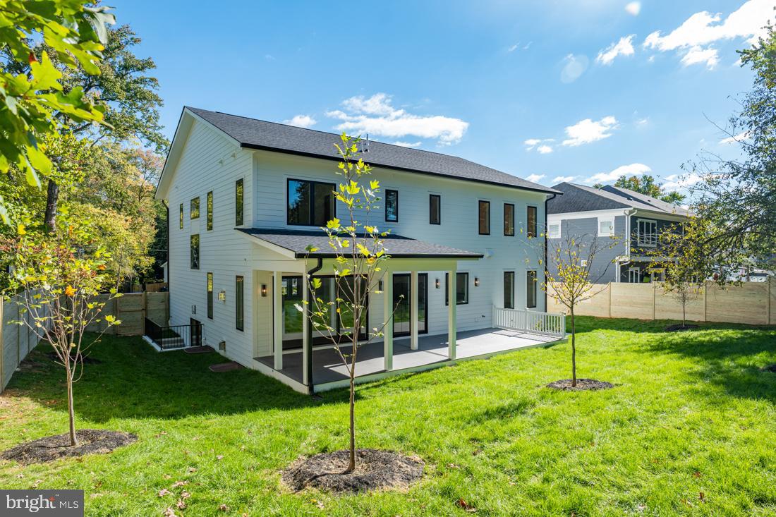 VIENNA WOODS - Residential