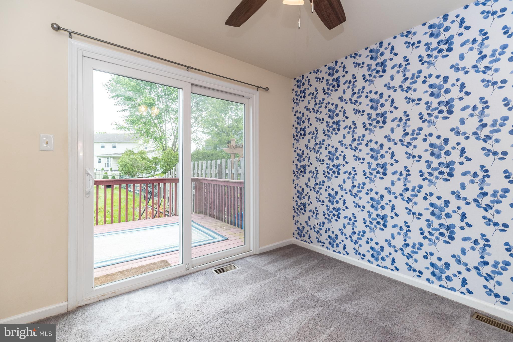 STRAWBERRY FIELDS - Residential