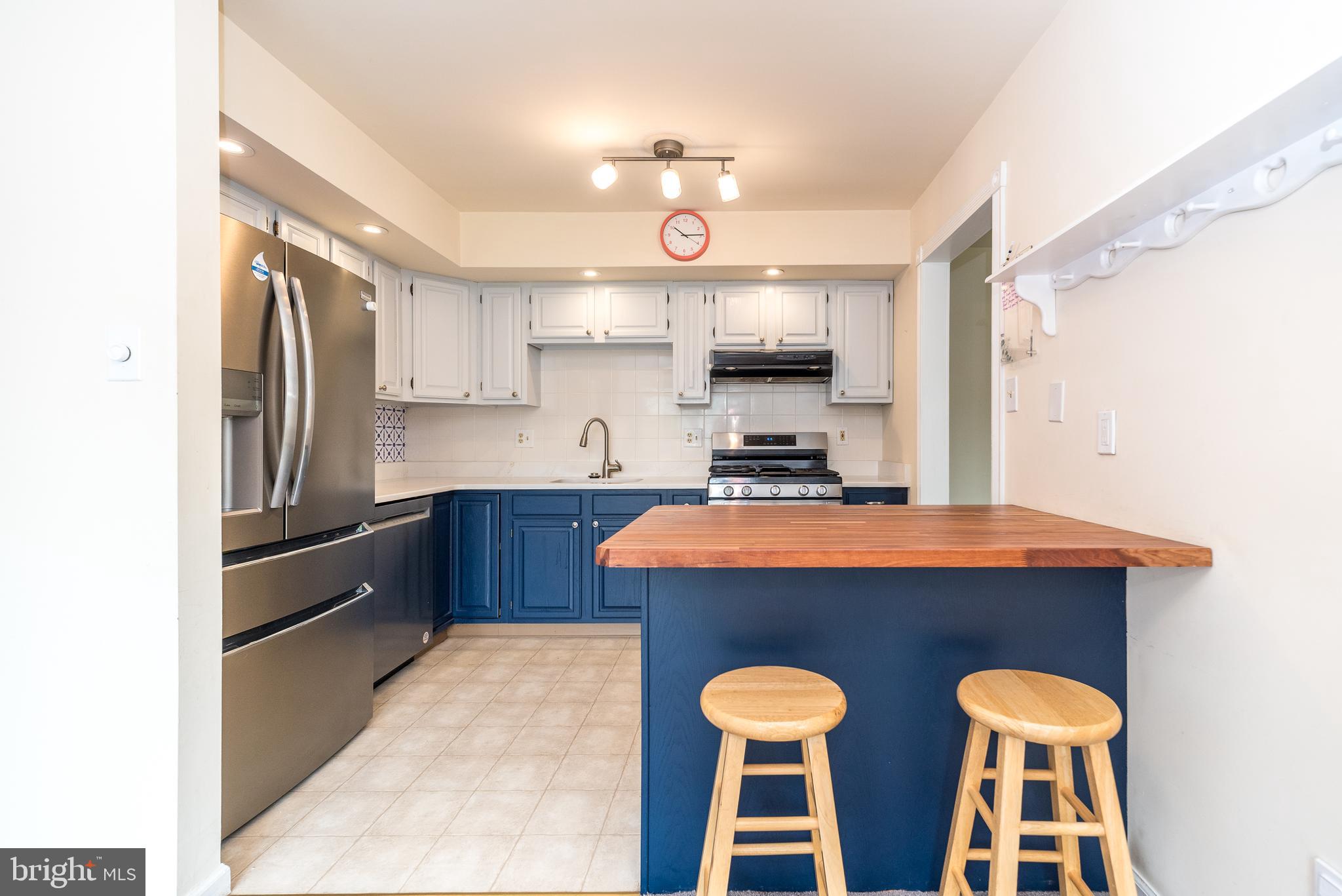 STRAWBERRY FIELDS - Residential