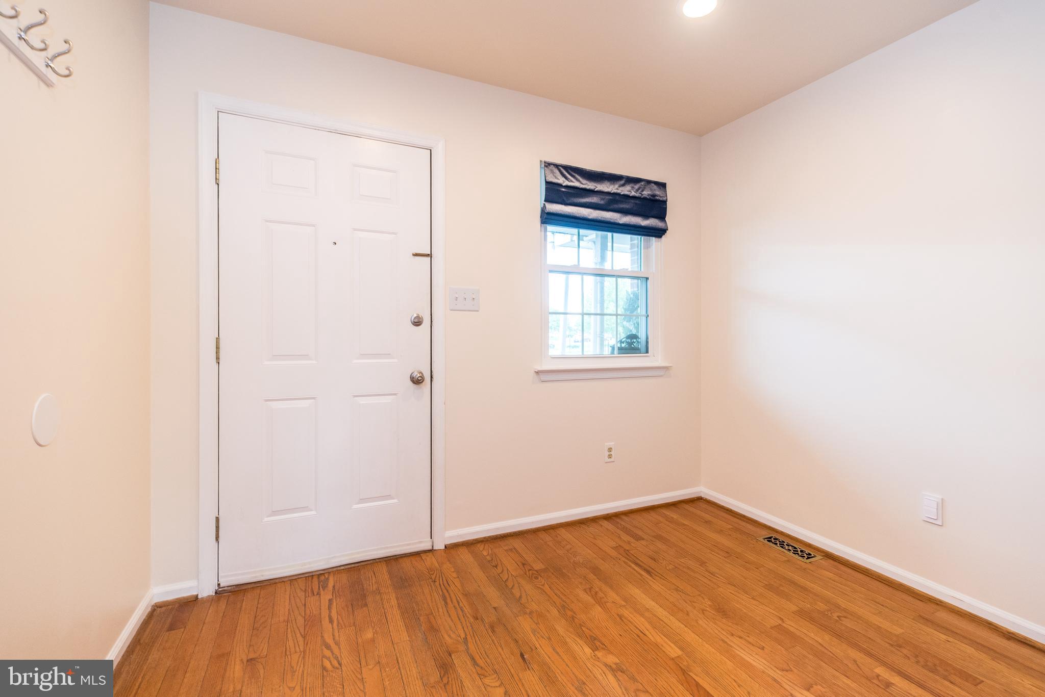 STRAWBERRY FIELDS - Residential