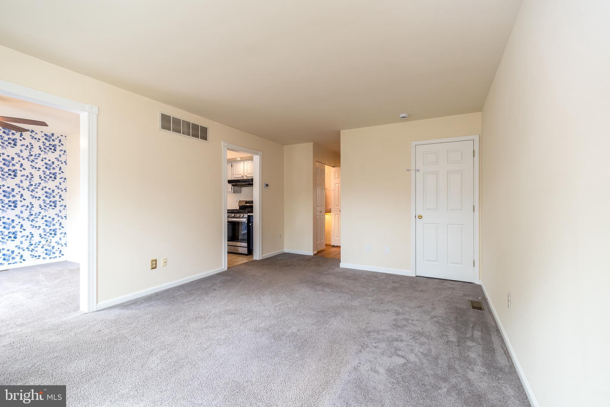 STRAWBERRY FIELDS - Residential
