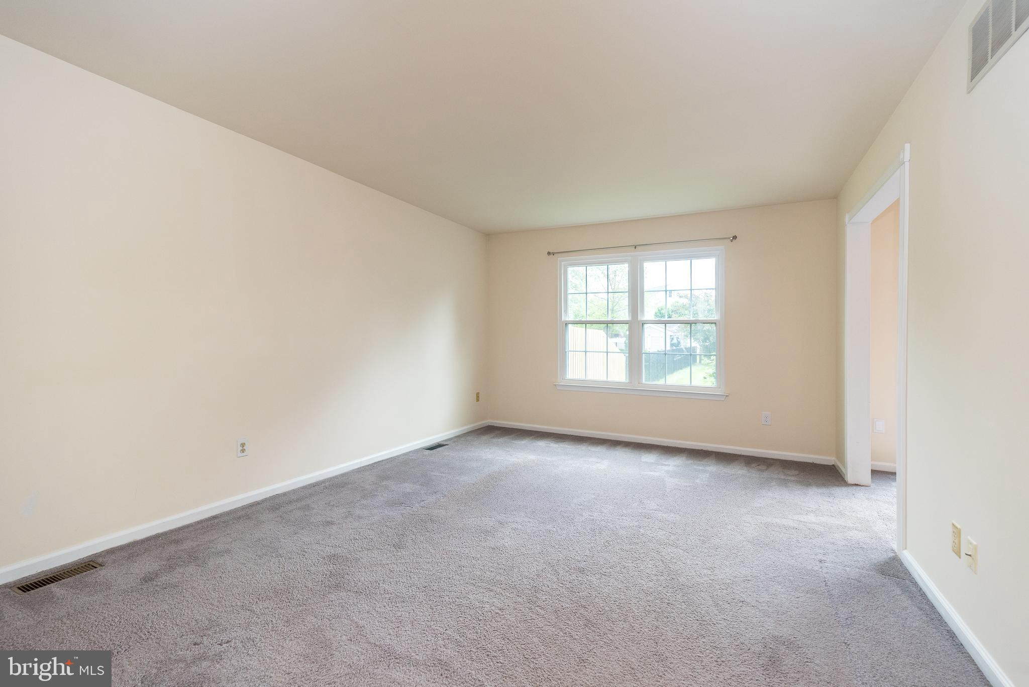 STRAWBERRY FIELDS - Residential