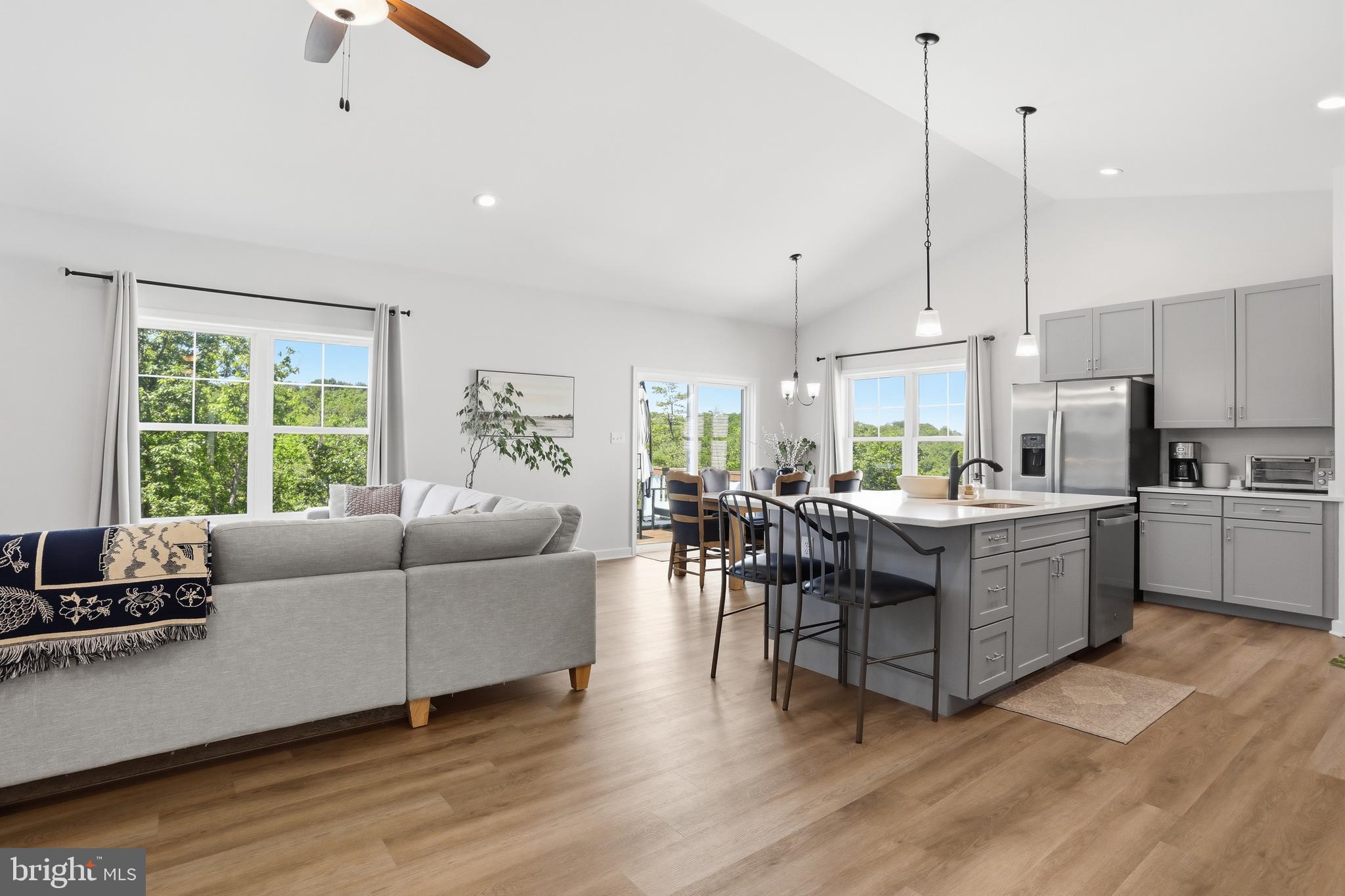 MIDDLE CREEK VISTAS - Residential