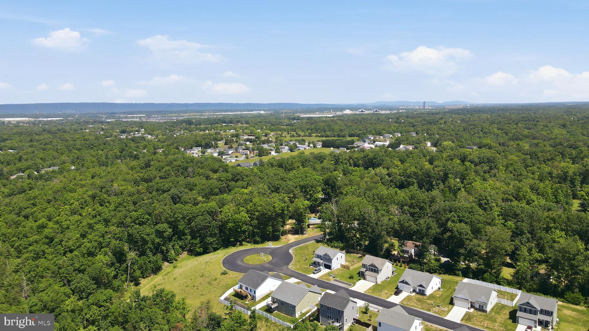 MIDDLE CREEK VISTAS - Residential