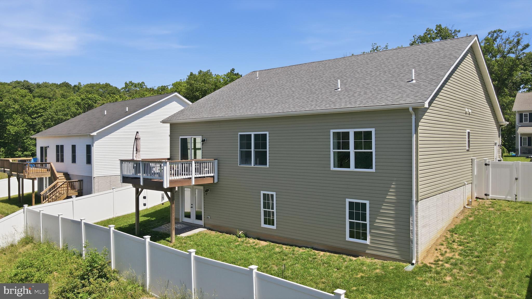 MIDDLE CREEK VISTAS - Residential