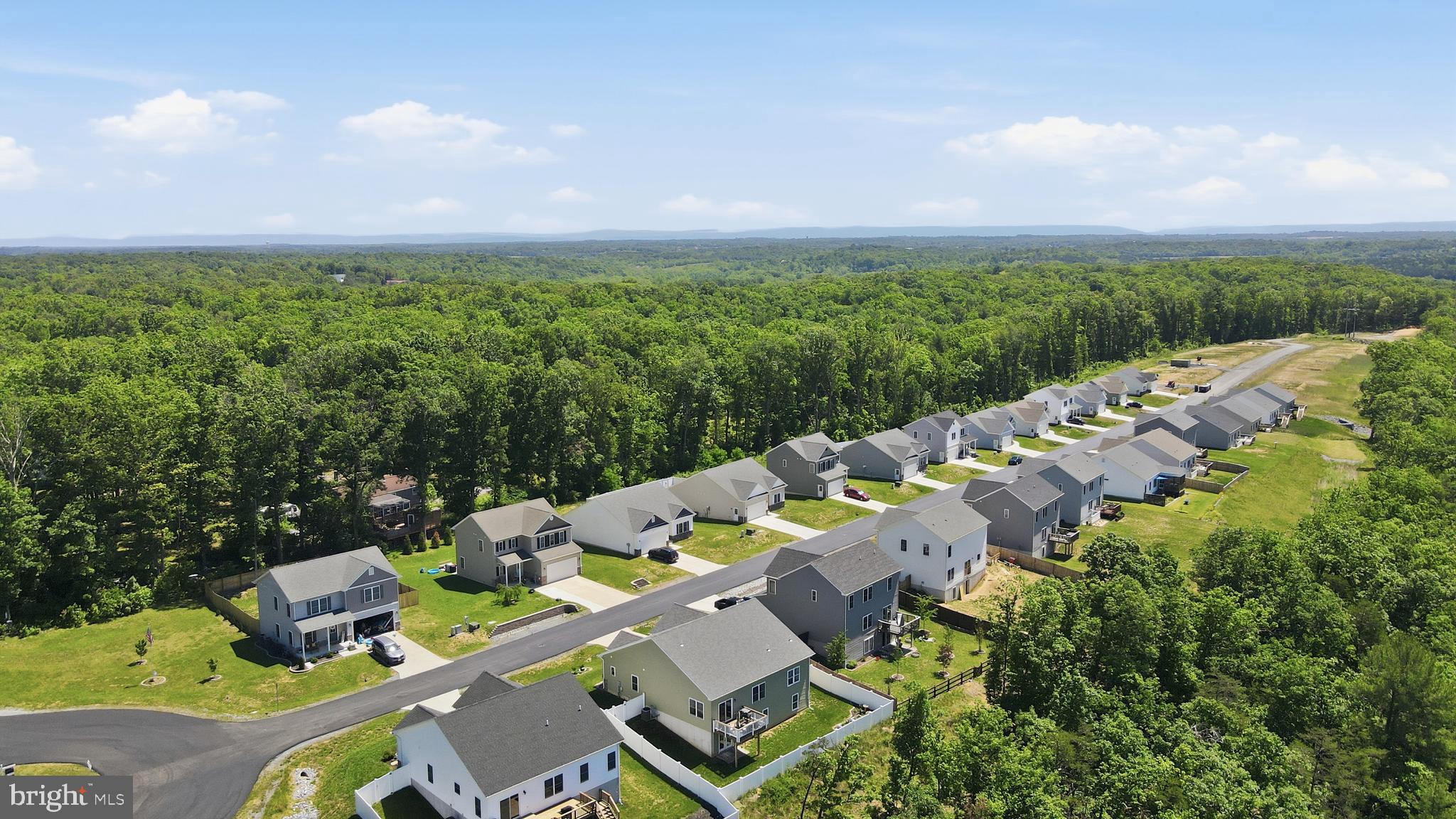 MIDDLE CREEK VISTAS - Residential