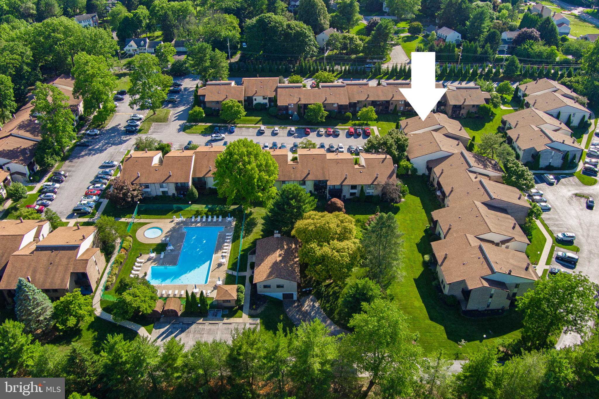 RAINTREE CONDOMINI - Residential