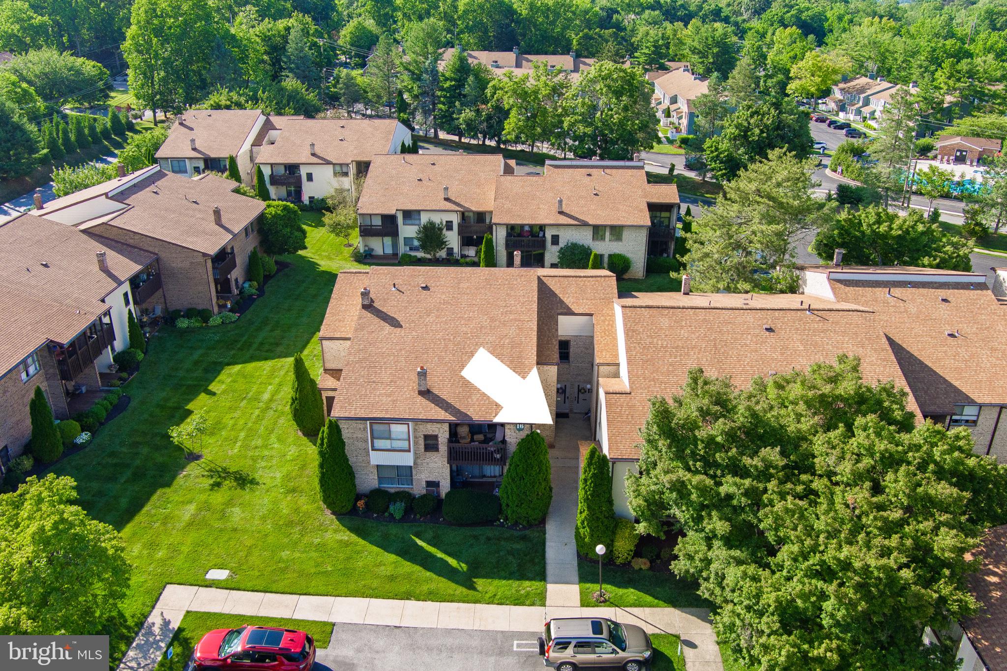 RAINTREE CONDOMINI - Residential