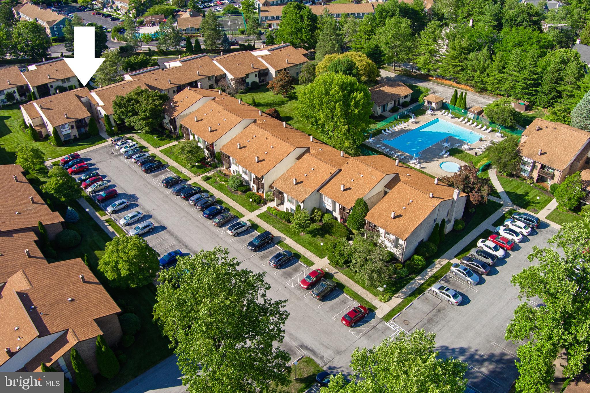 RAINTREE CONDOMINI - Residential