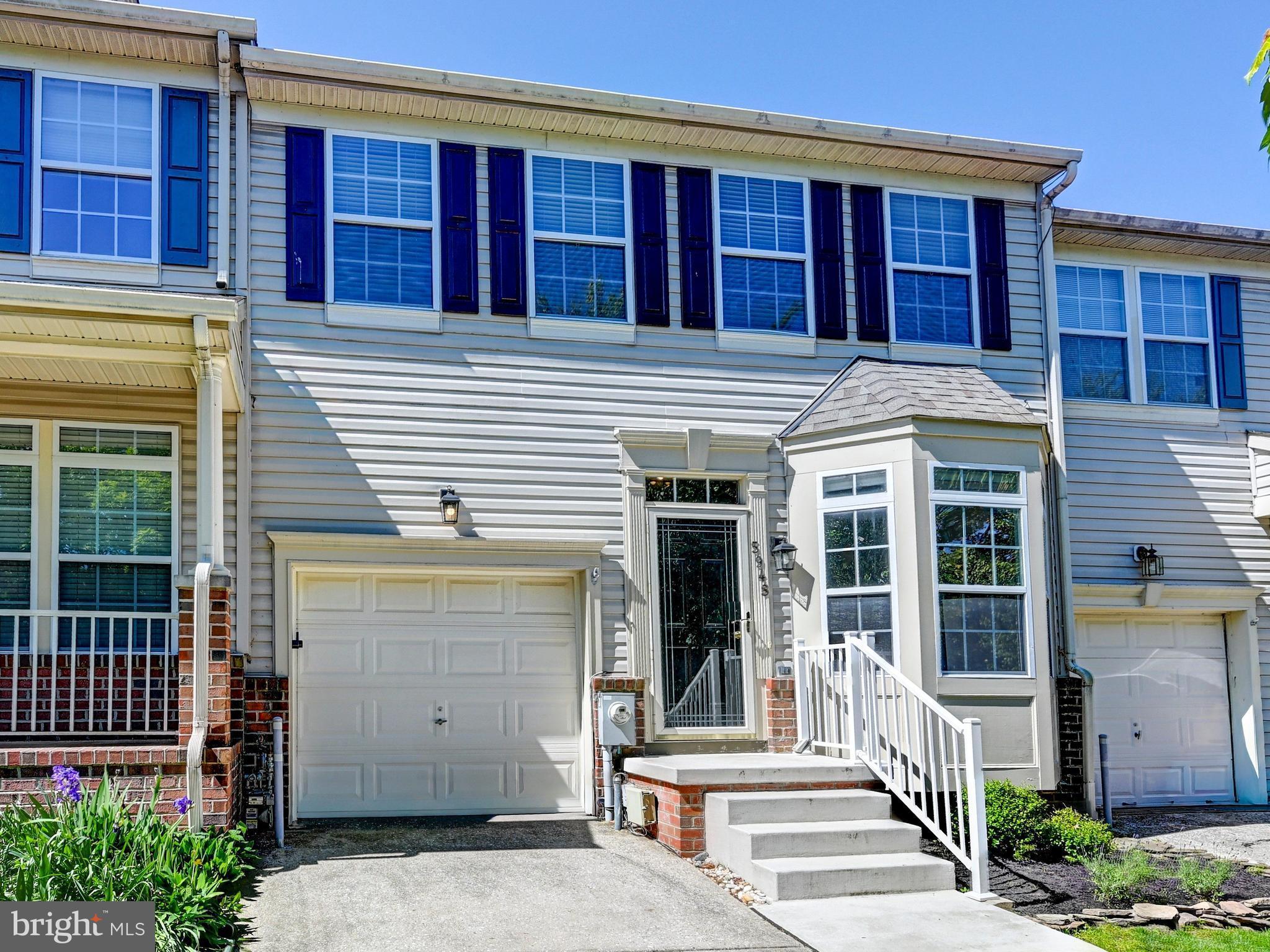 COLLEGE HILLS - Residential