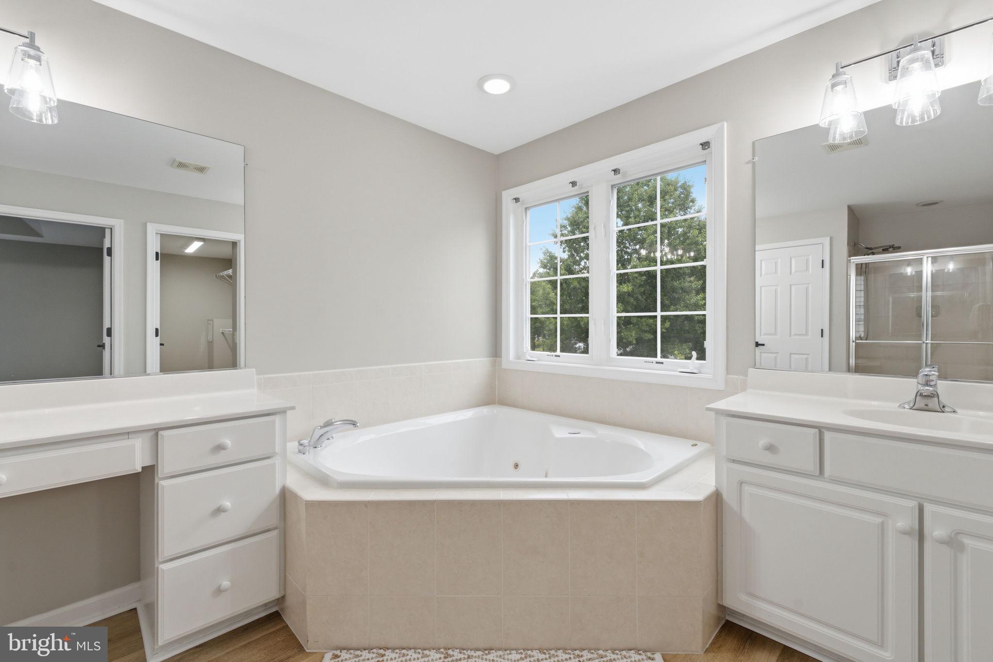 RIDINGS AT BLUE SPRINGS - Residential
