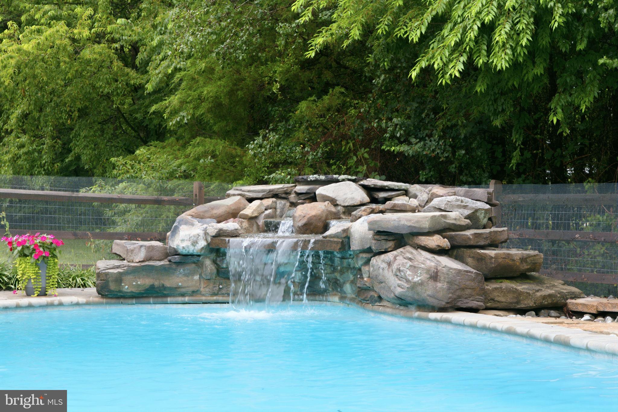 RIDINGS AT BLUE SPRINGS - Residential
