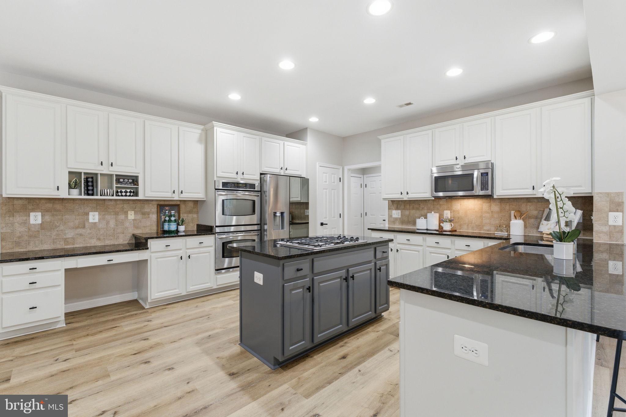 RIDINGS AT BLUE SPRINGS - Residential