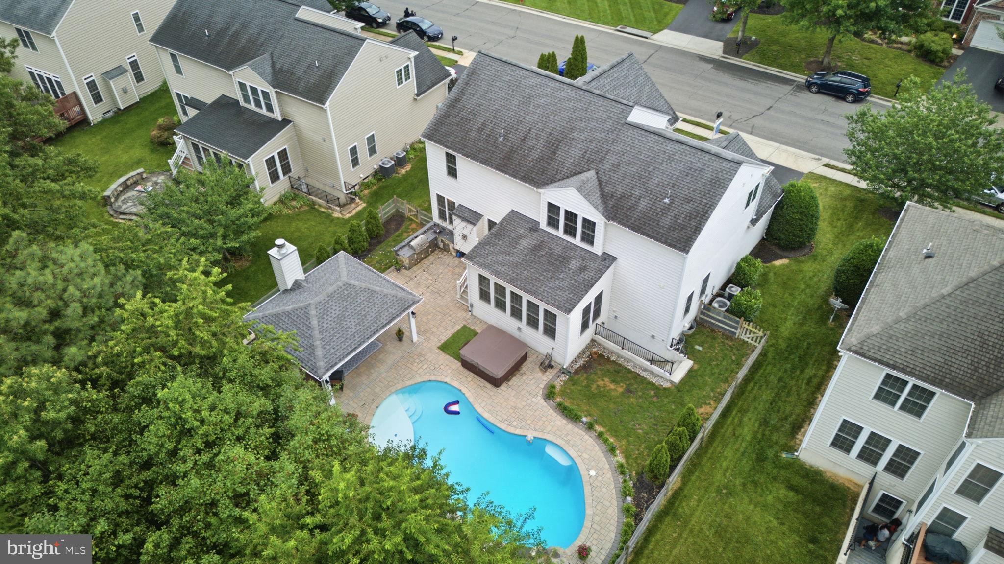 RIDINGS AT BLUE SPRINGS - Residential