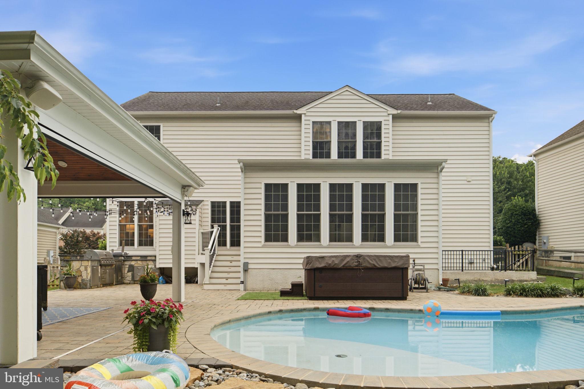 RIDINGS AT BLUE SPRINGS - Residential