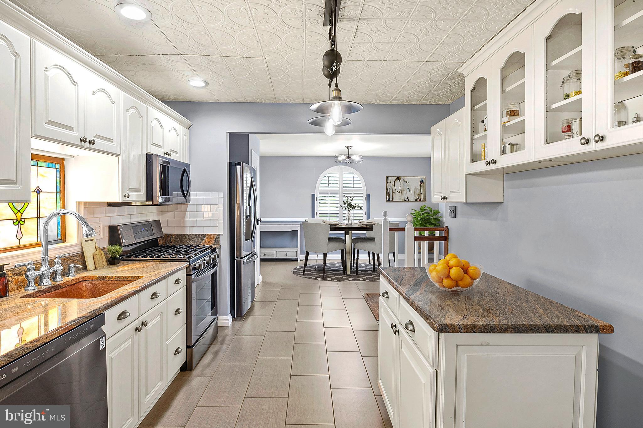 ARUNDEL HILLS - Residential