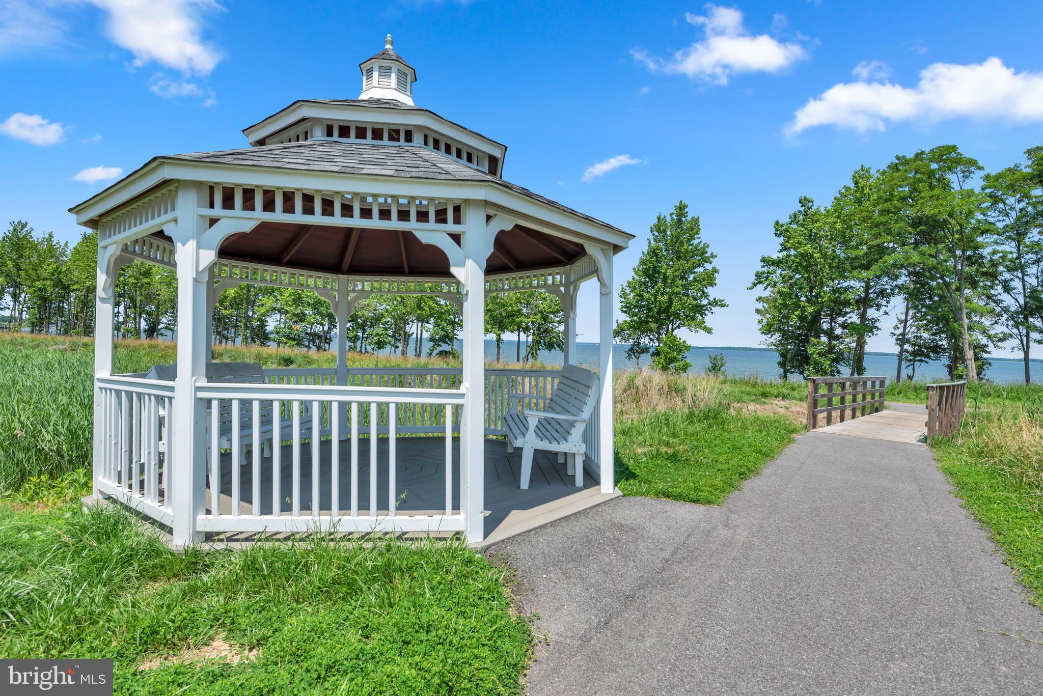 FOUR SEASONS AT KENT ISLAND - Residential