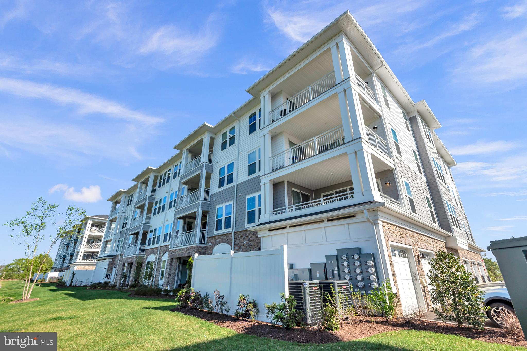 FOUR SEASONS AT KENT ISLAND - Residential