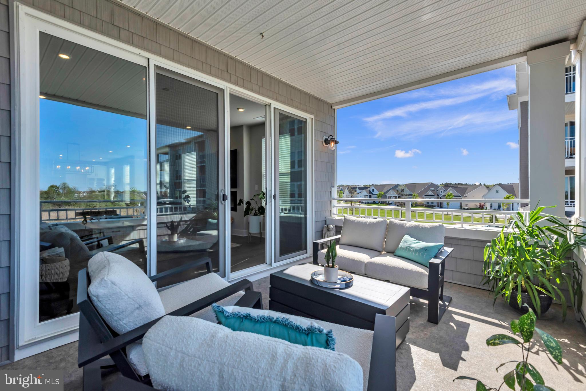 FOUR SEASONS AT KENT ISLAND - Residential