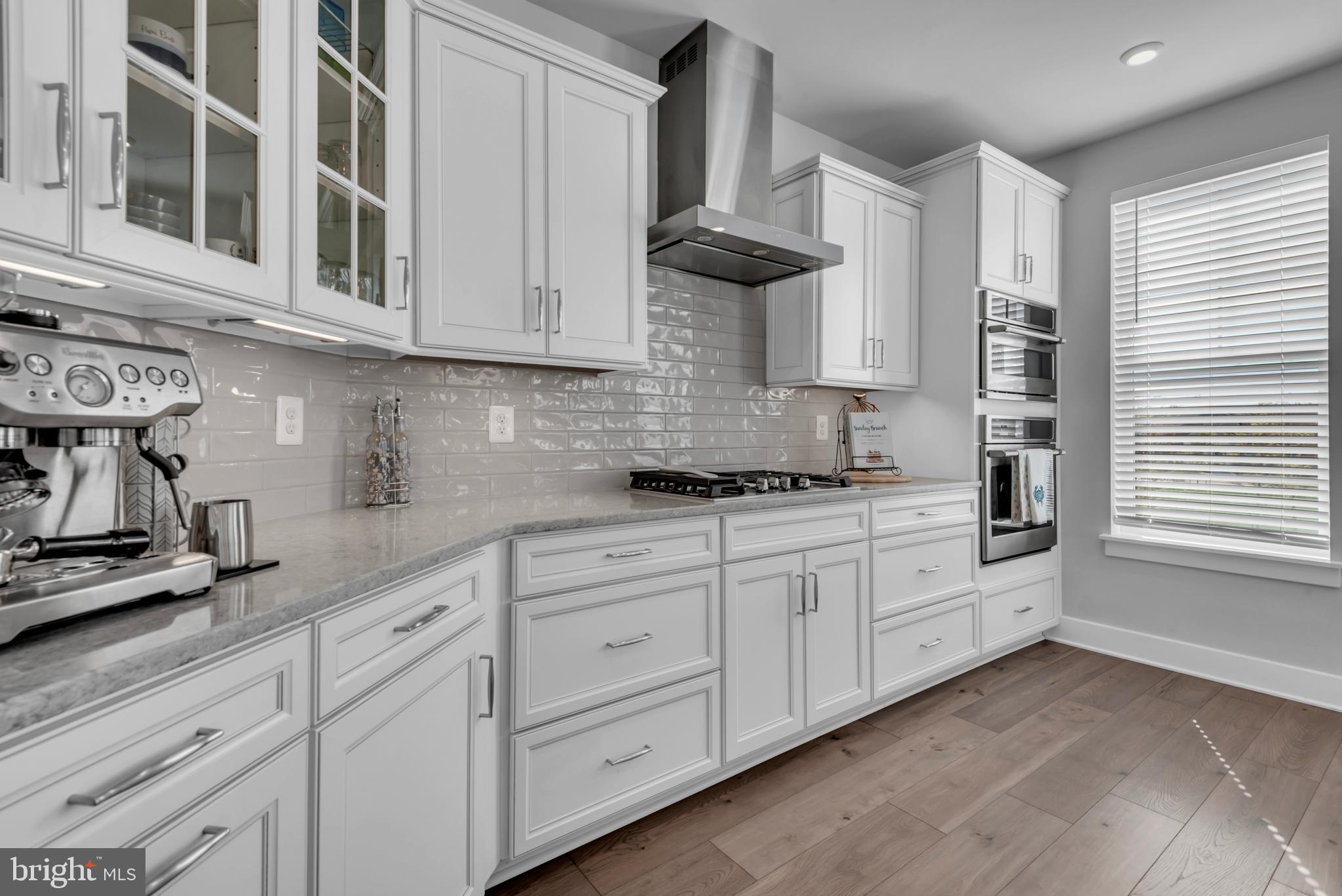 FOUR SEASONS AT KENT ISLAND - Residential
