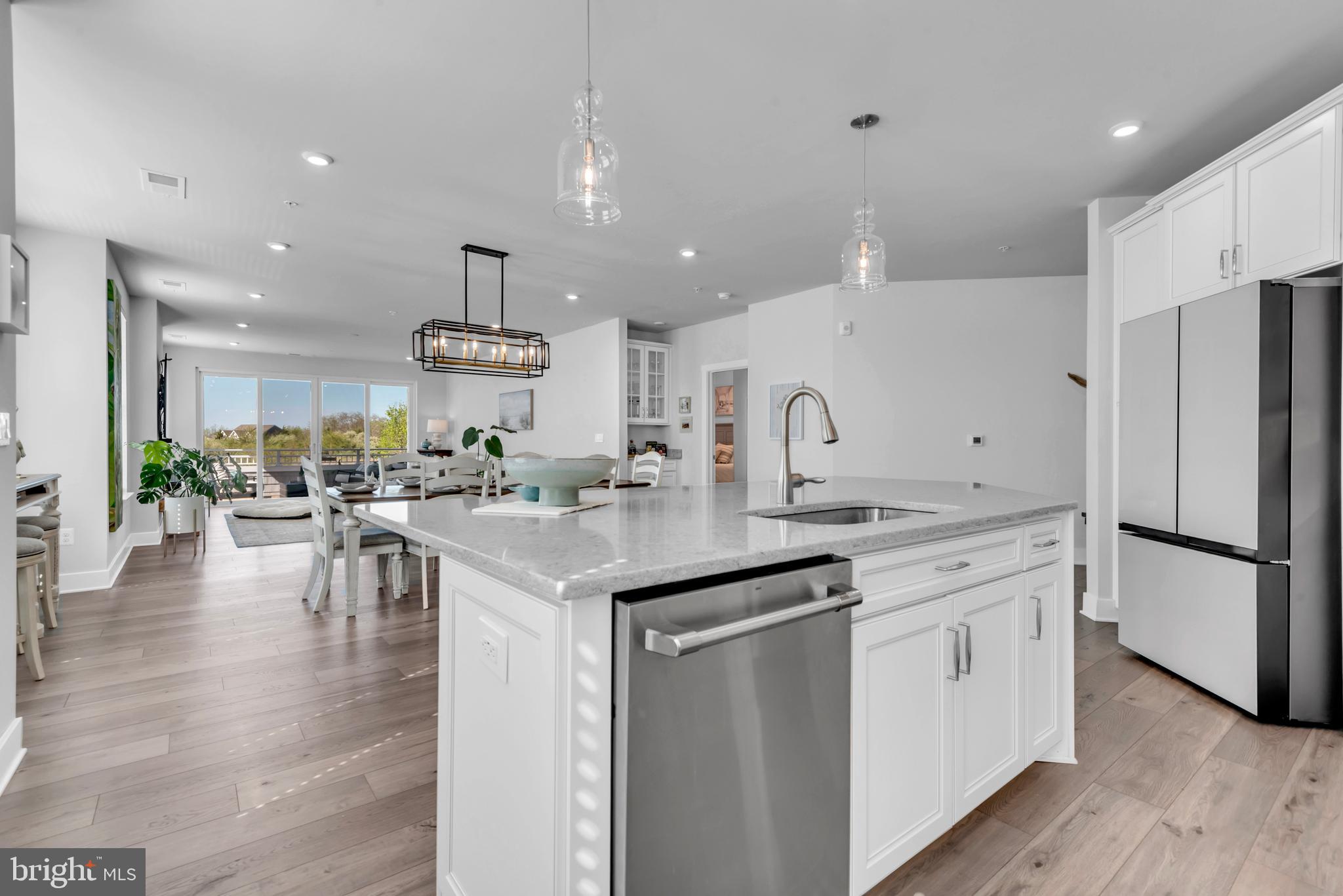 FOUR SEASONS AT KENT ISLAND - Residential