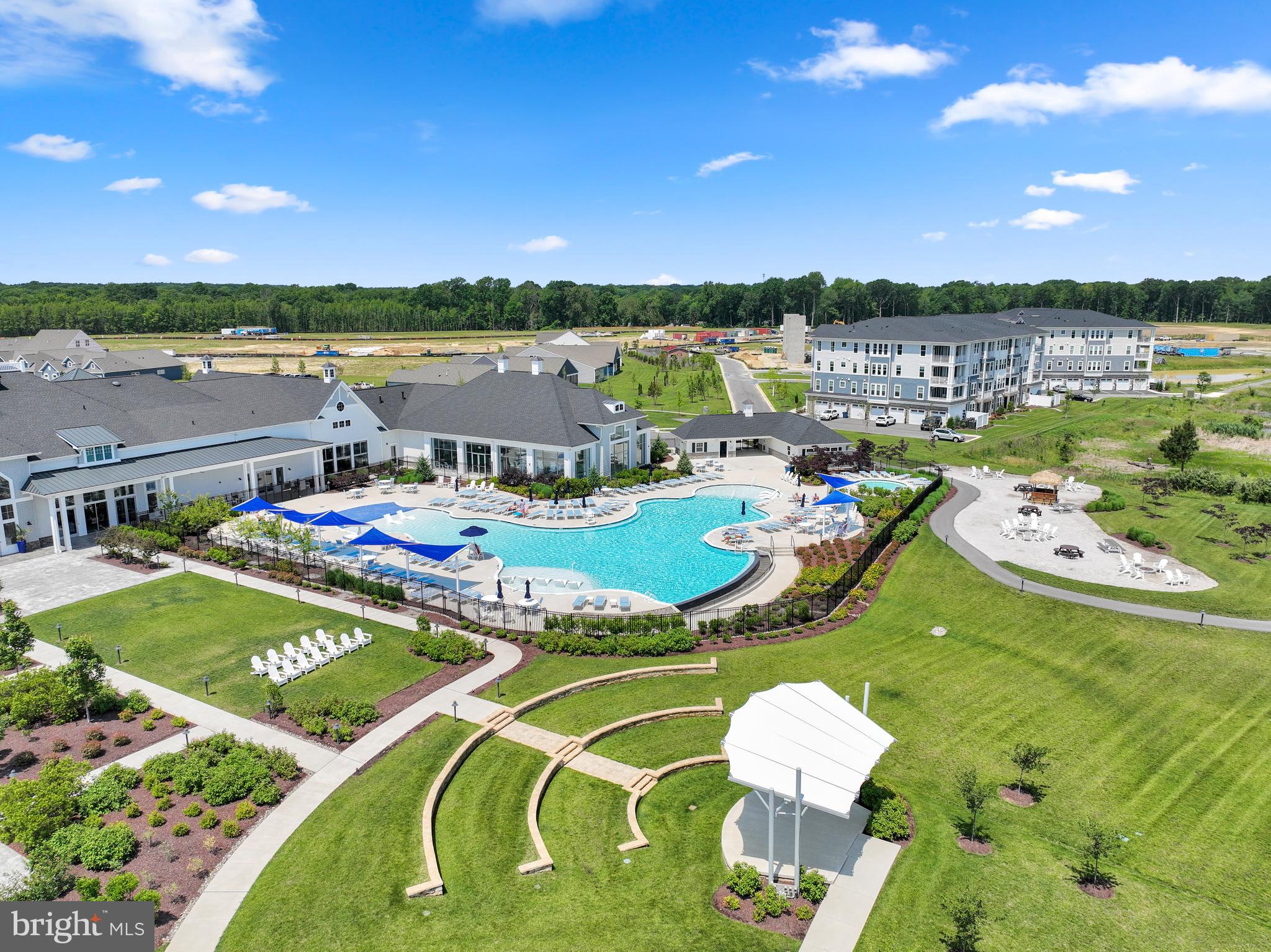 FOUR SEASONS AT KENT ISLAND - Residential