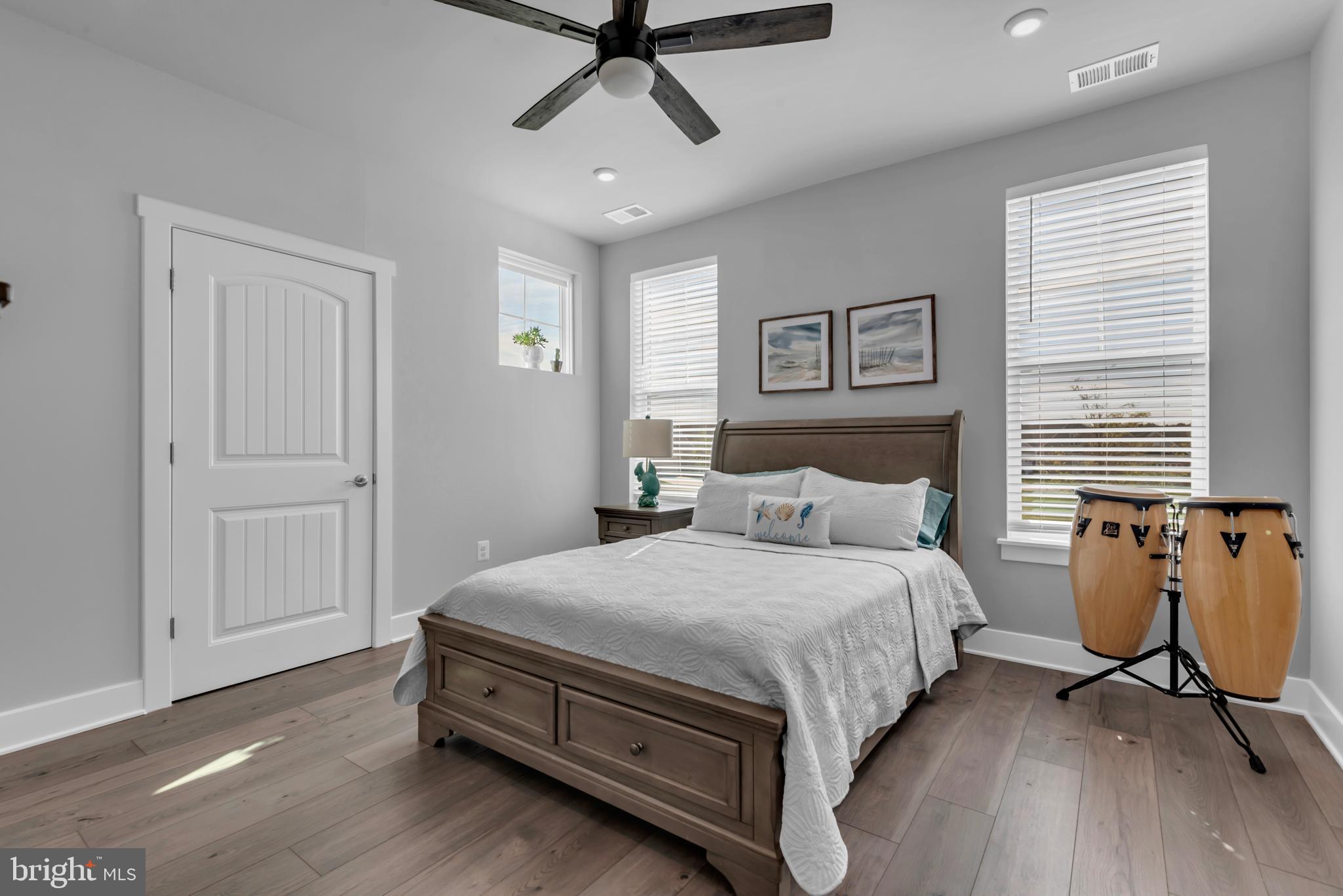 FOUR SEASONS AT KENT ISLAND - Residential