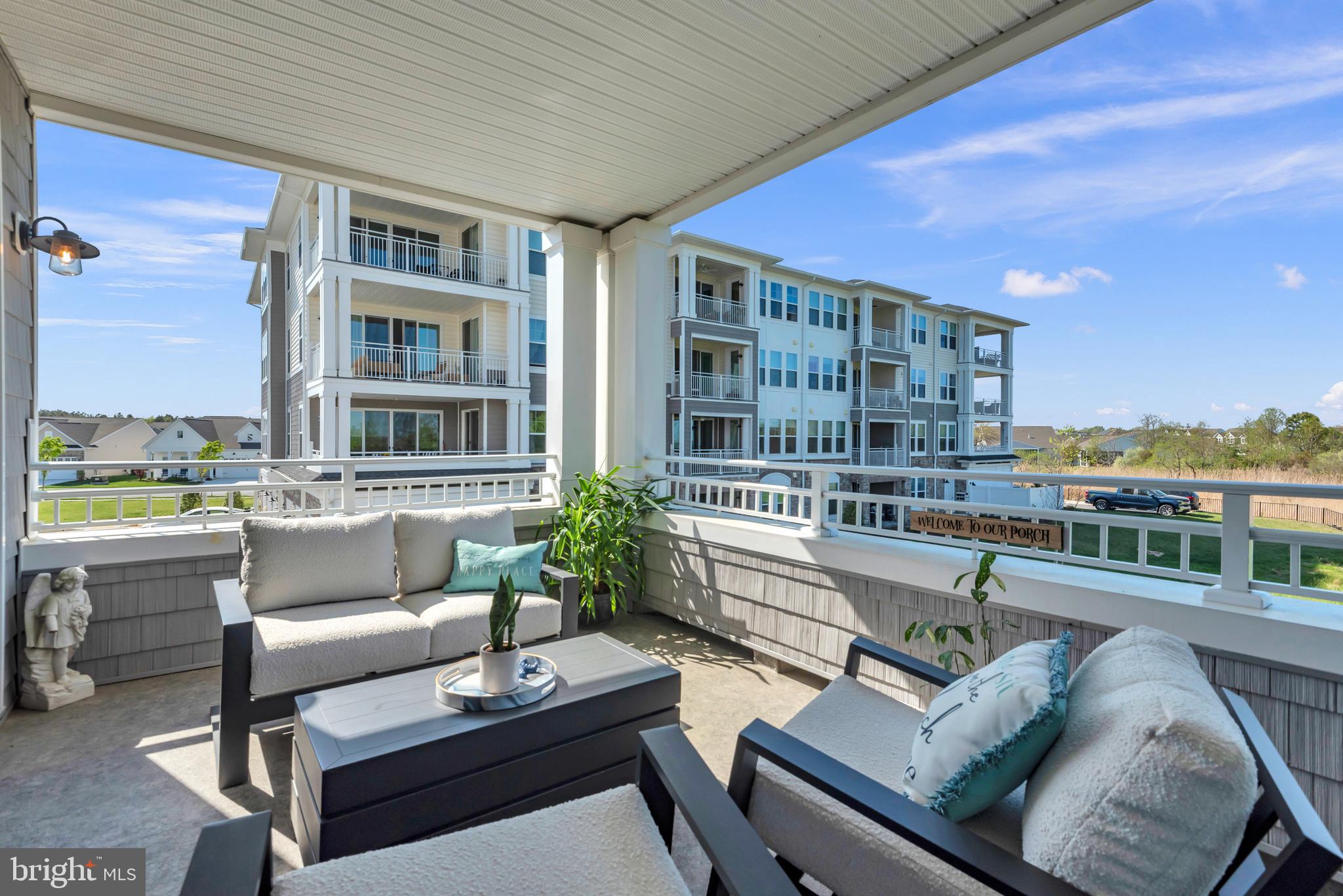 FOUR SEASONS AT KENT ISLAND - Residential
