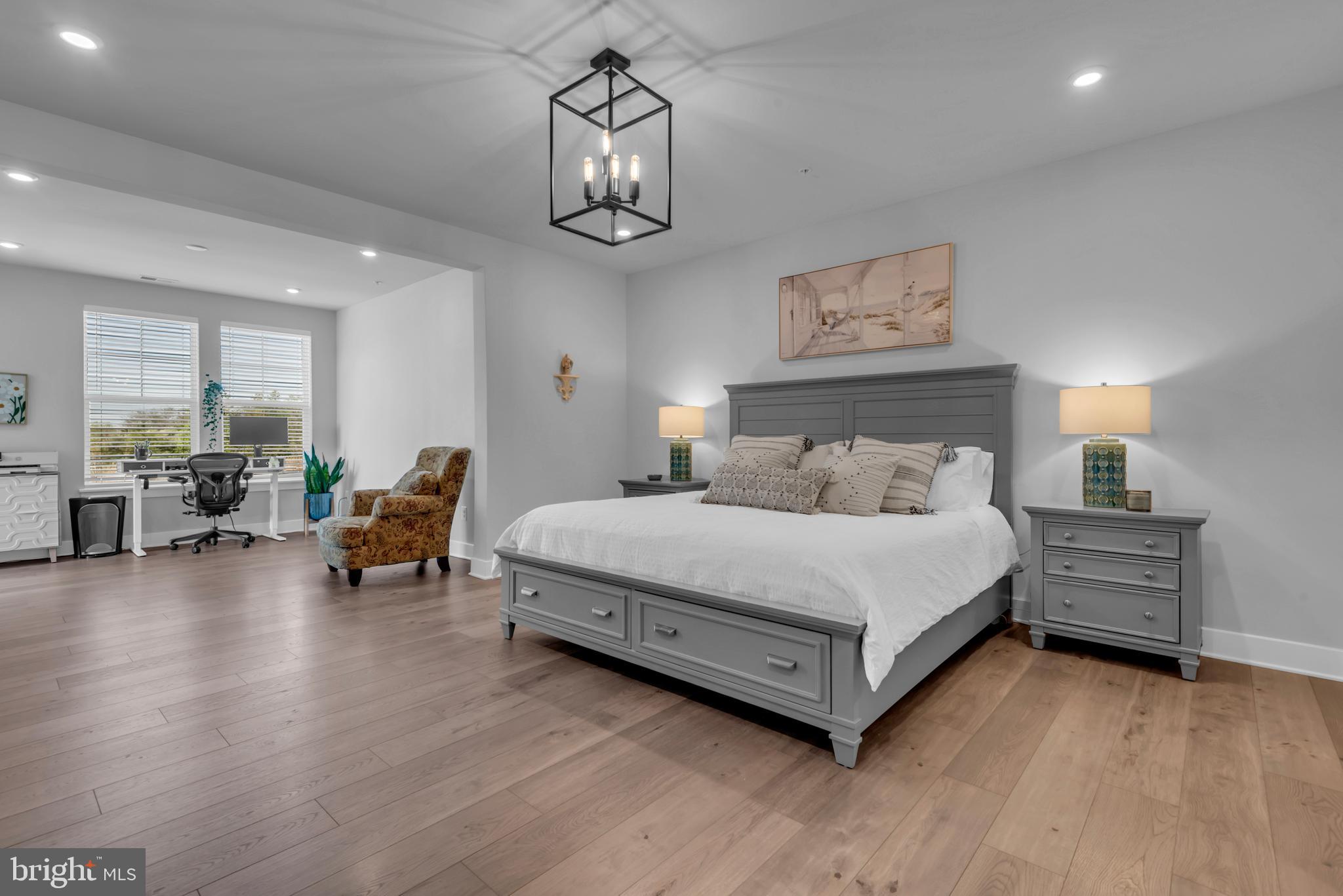 FOUR SEASONS AT KENT ISLAND - Residential