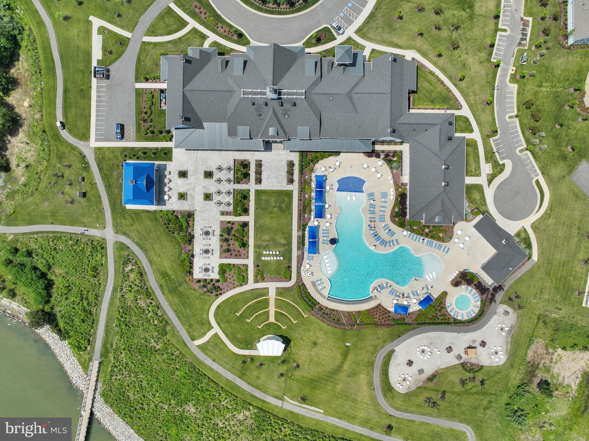 FOUR SEASONS AT KENT ISLAND - Residential