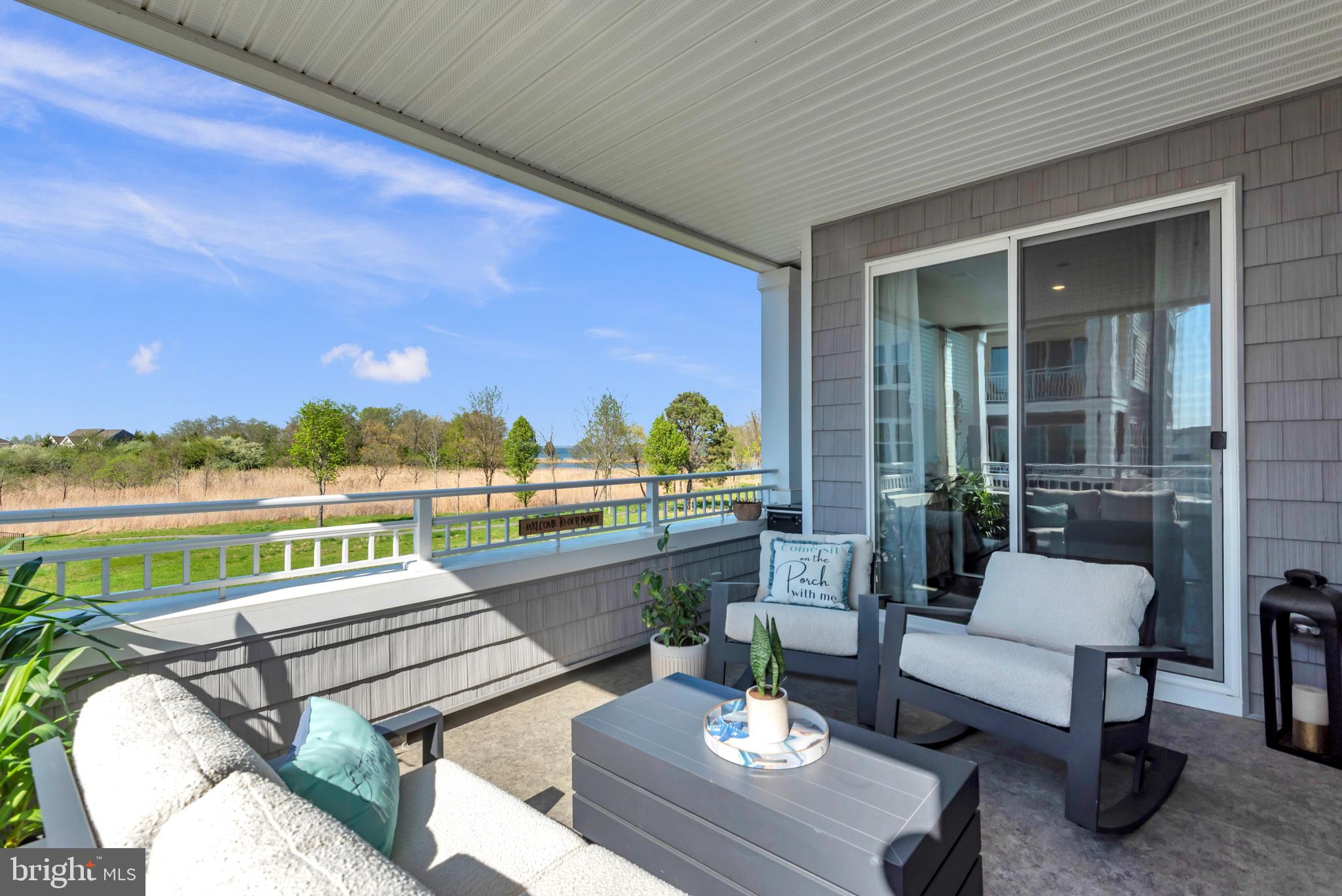 FOUR SEASONS AT KENT ISLAND - Residential