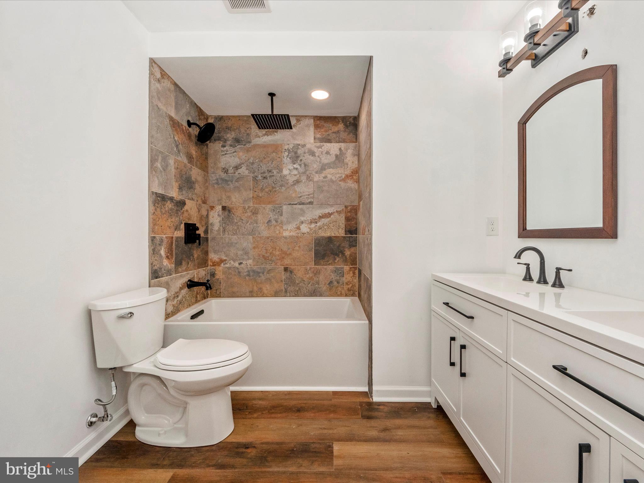 KINGS HEIGHTS - Residential