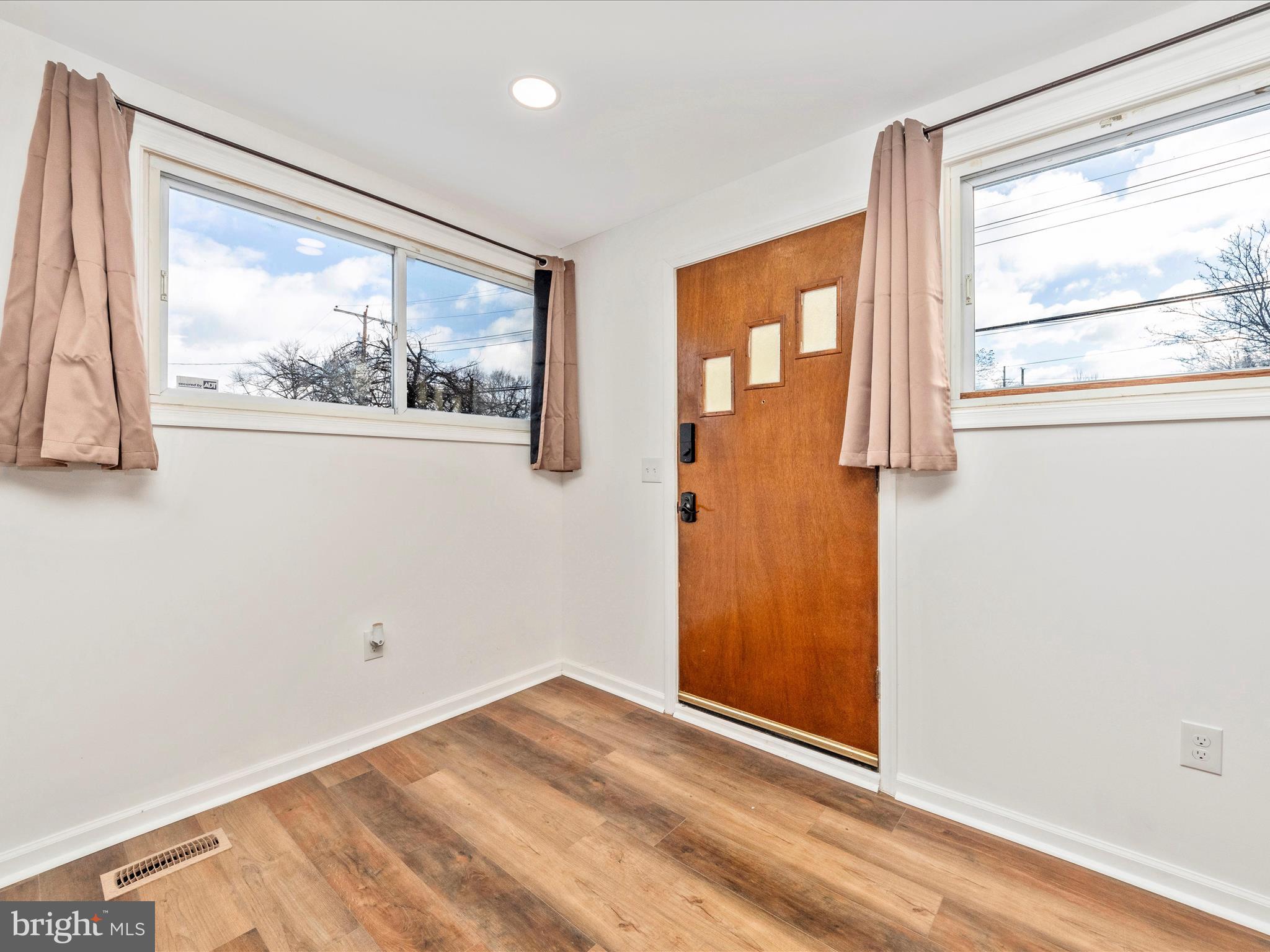 KINGS HEIGHTS - Residential