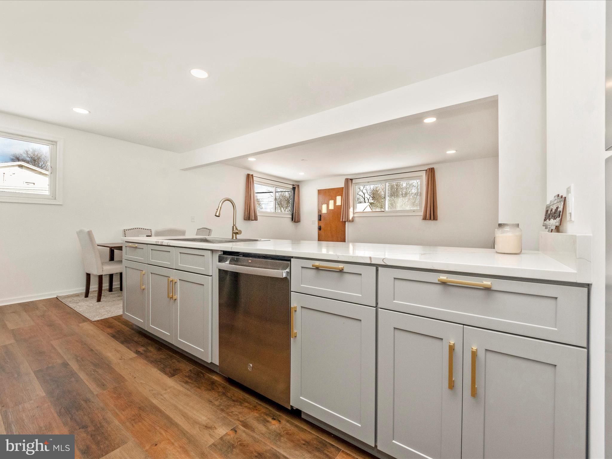 KINGS HEIGHTS - Residential