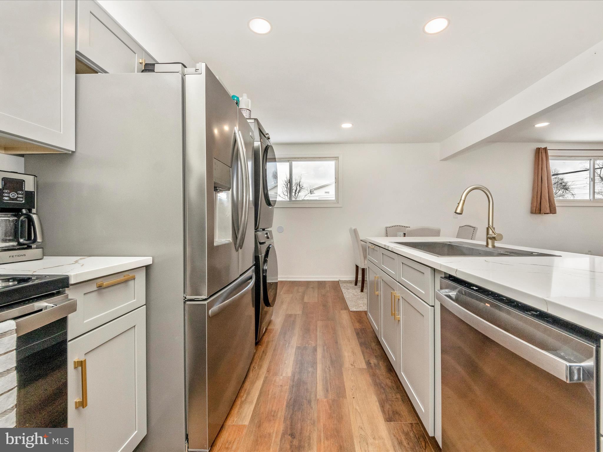 KINGS HEIGHTS - Residential