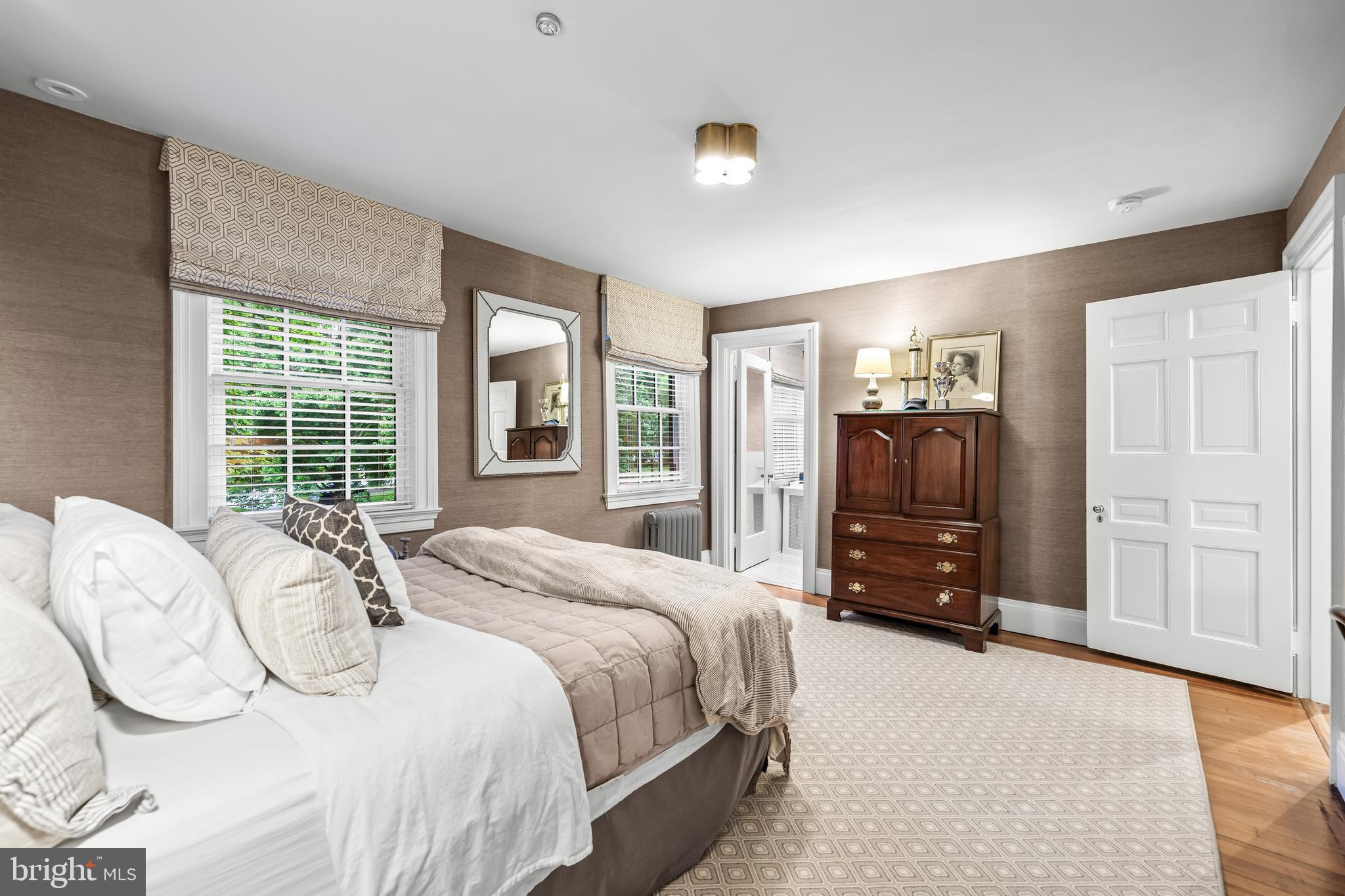 RUXTON - Residential