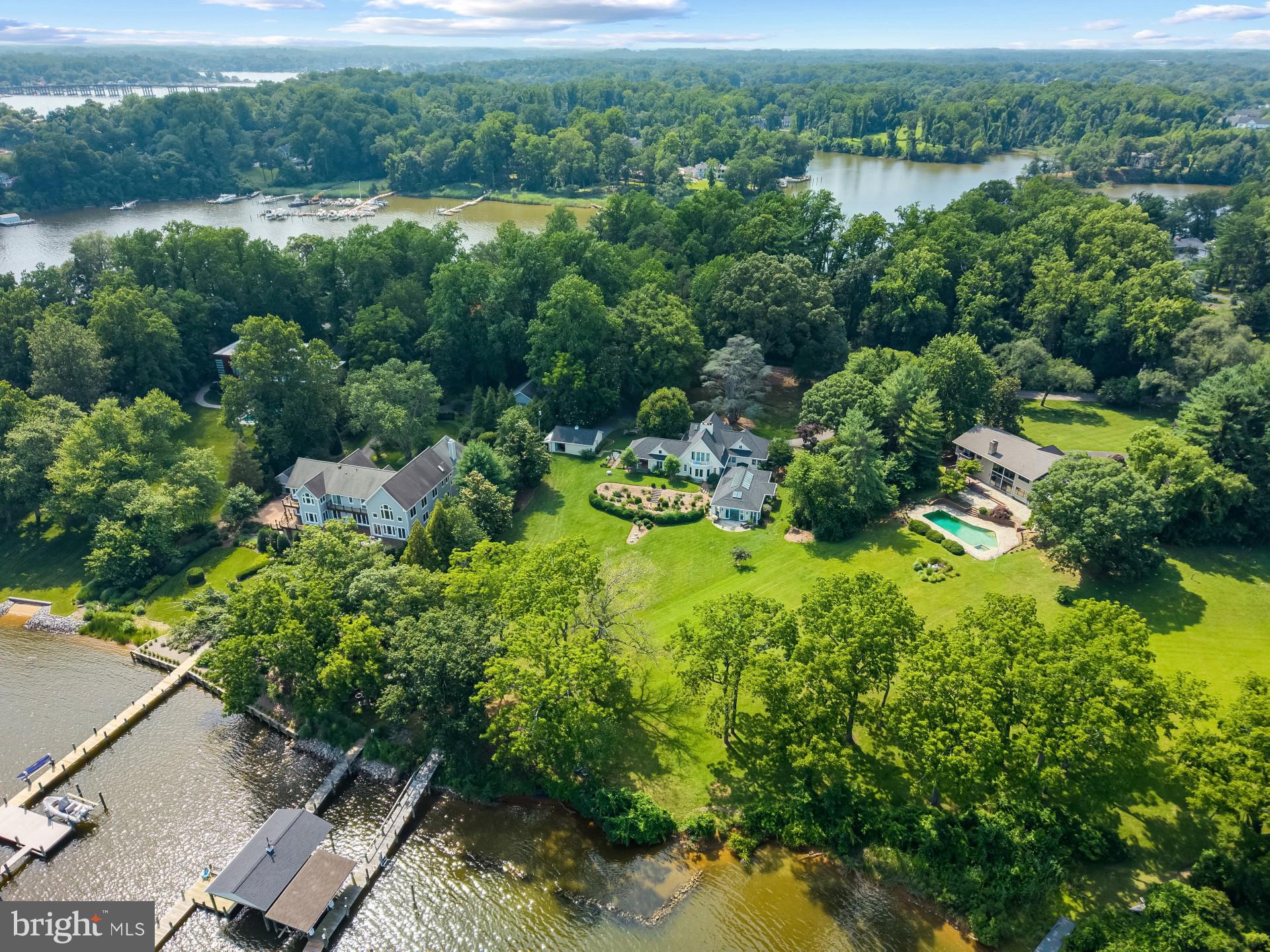 CRAB CREEK - Residential