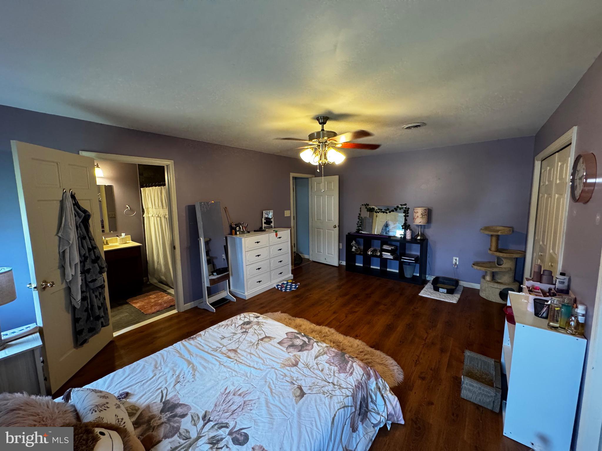 WINDSOR CROSSING - Residential