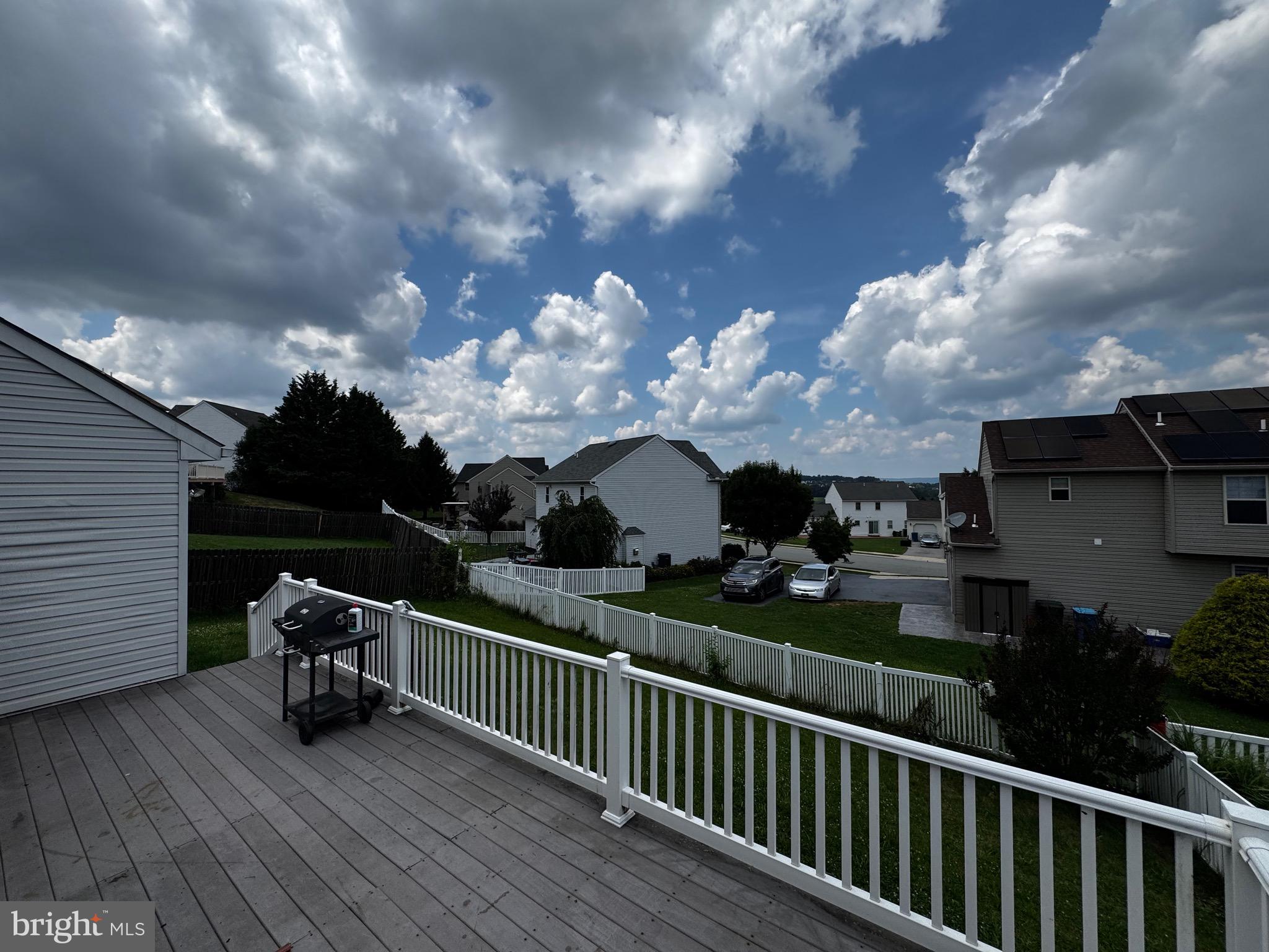 WINDSOR CROSSING - Residential