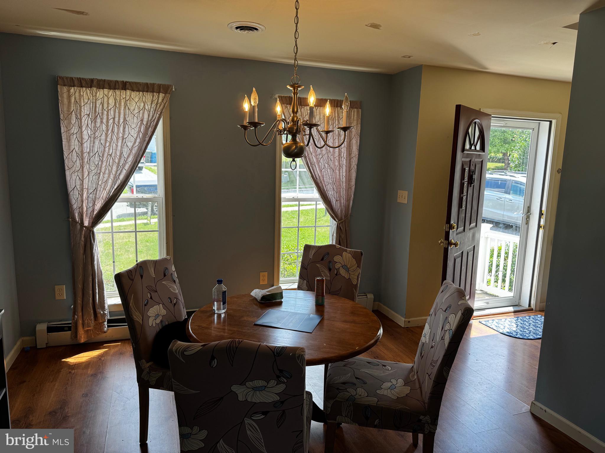 WINDSOR CROSSING - Residential