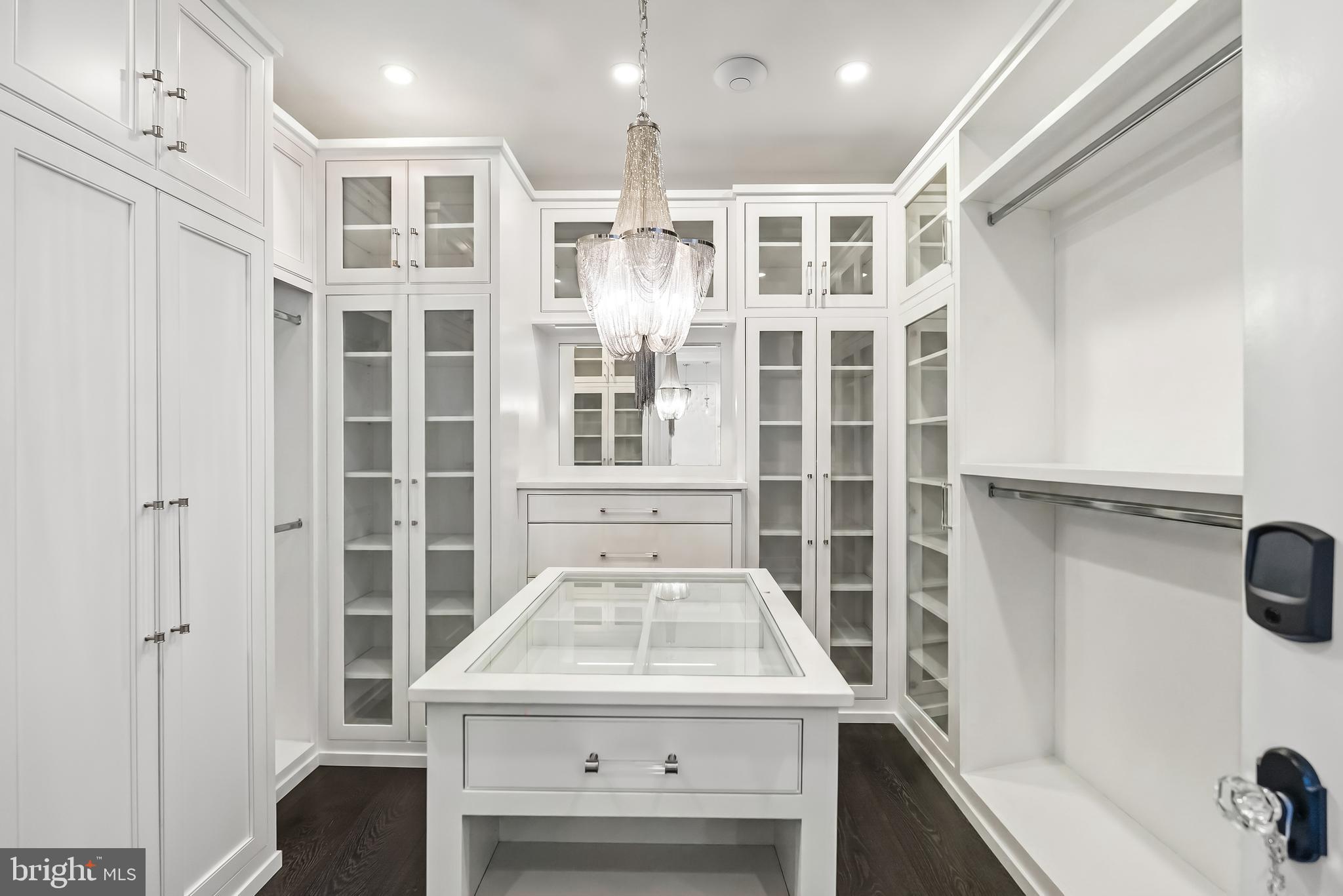 GRANDVIEW AT ANNAPOLIS TOWNE CENTRE - Residential