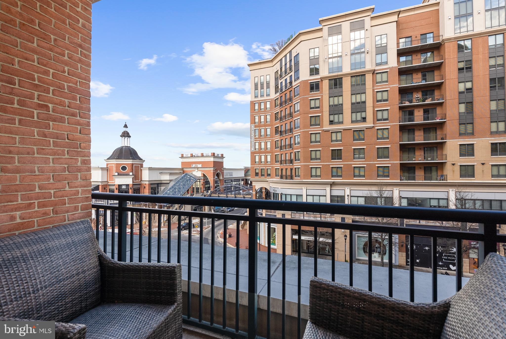 GRANDVIEW AT ANNAPOLIS TOWNE CENTRE - Residential