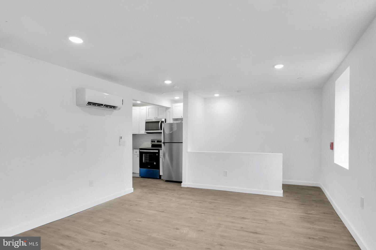 ROXBOROUGH - Residential Lease