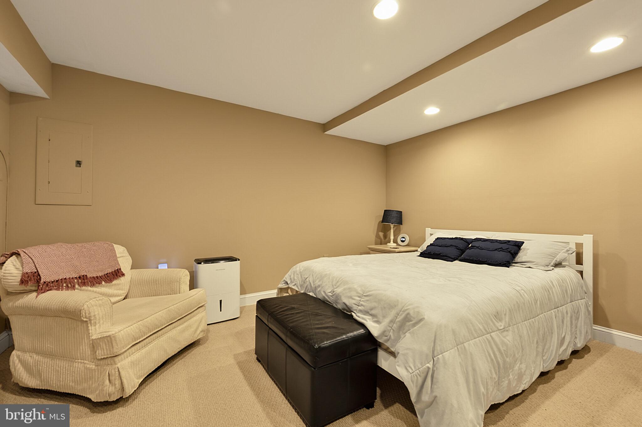WATERFORD - Residential