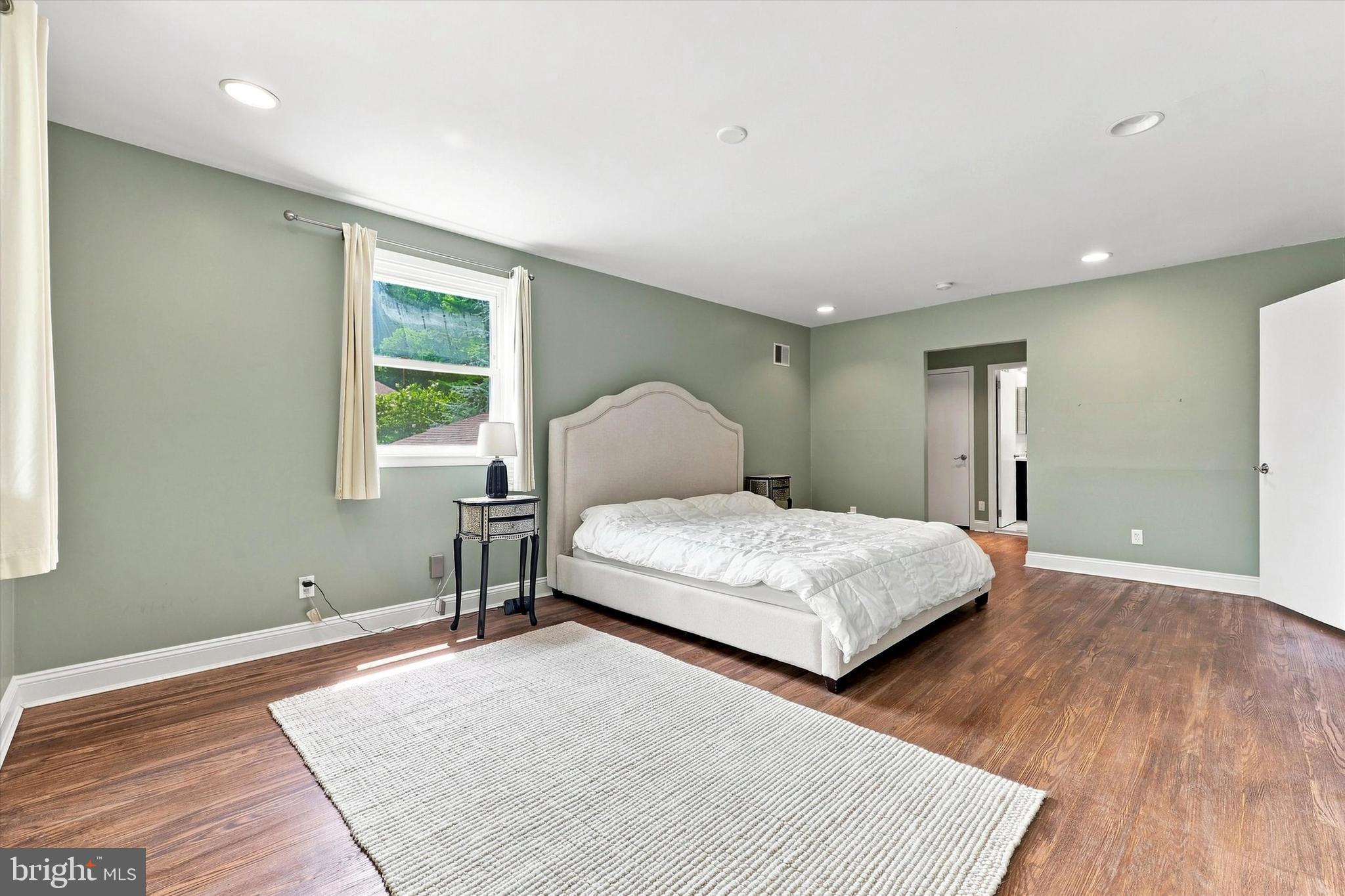 ANDORRA WOODS - Residential